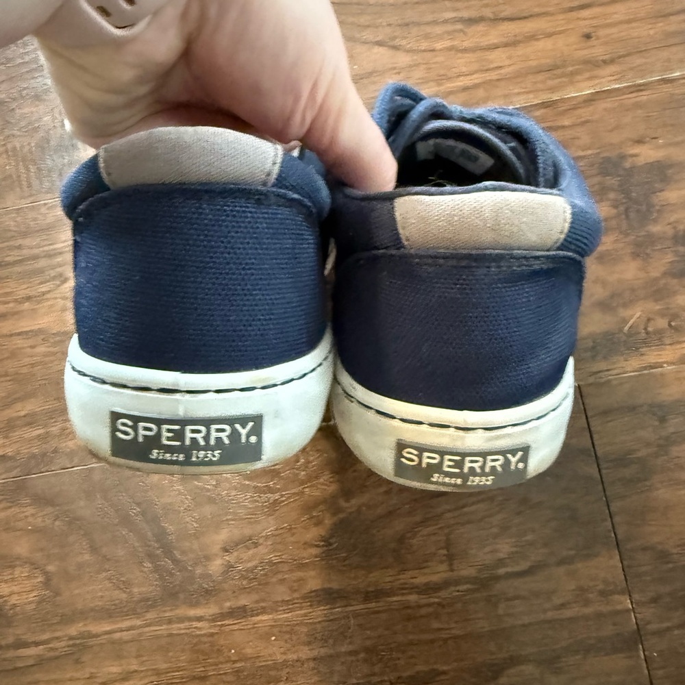 Blue sperry shoes - Picture 2 of 3